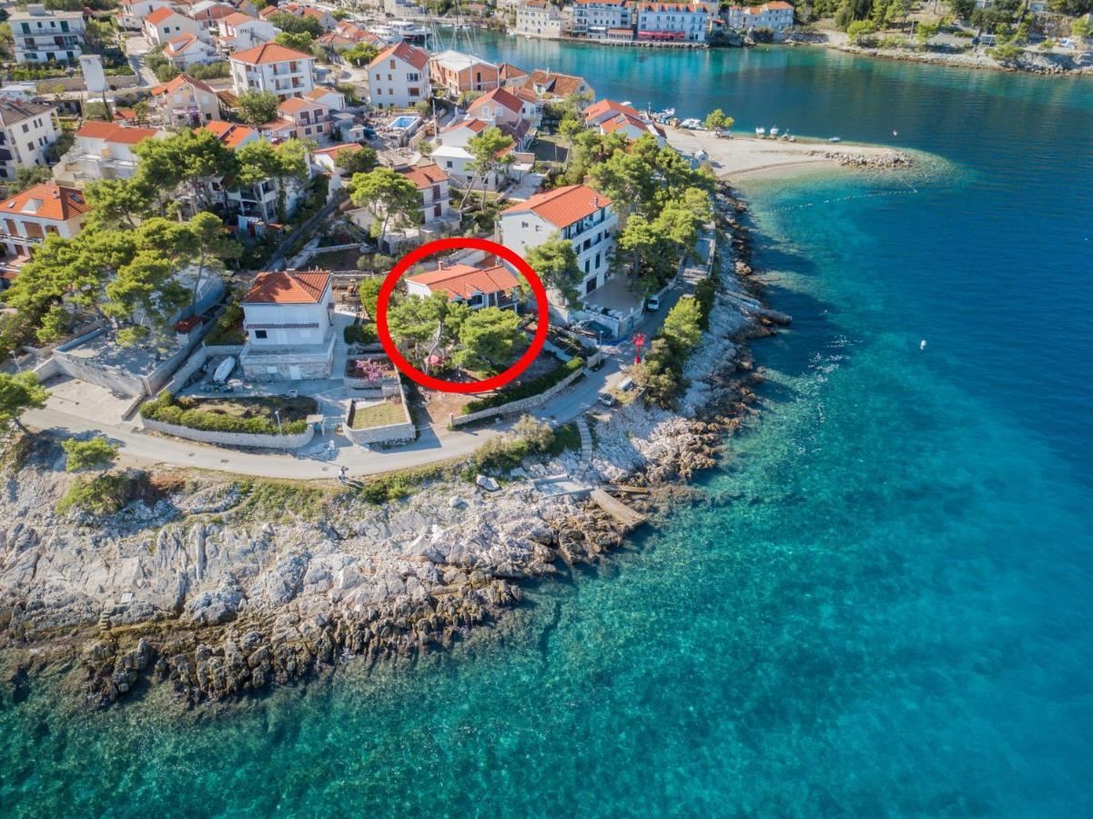Apartments By The Sea Stomorska, Solta - 5190 ภายนอก รูปภาพ