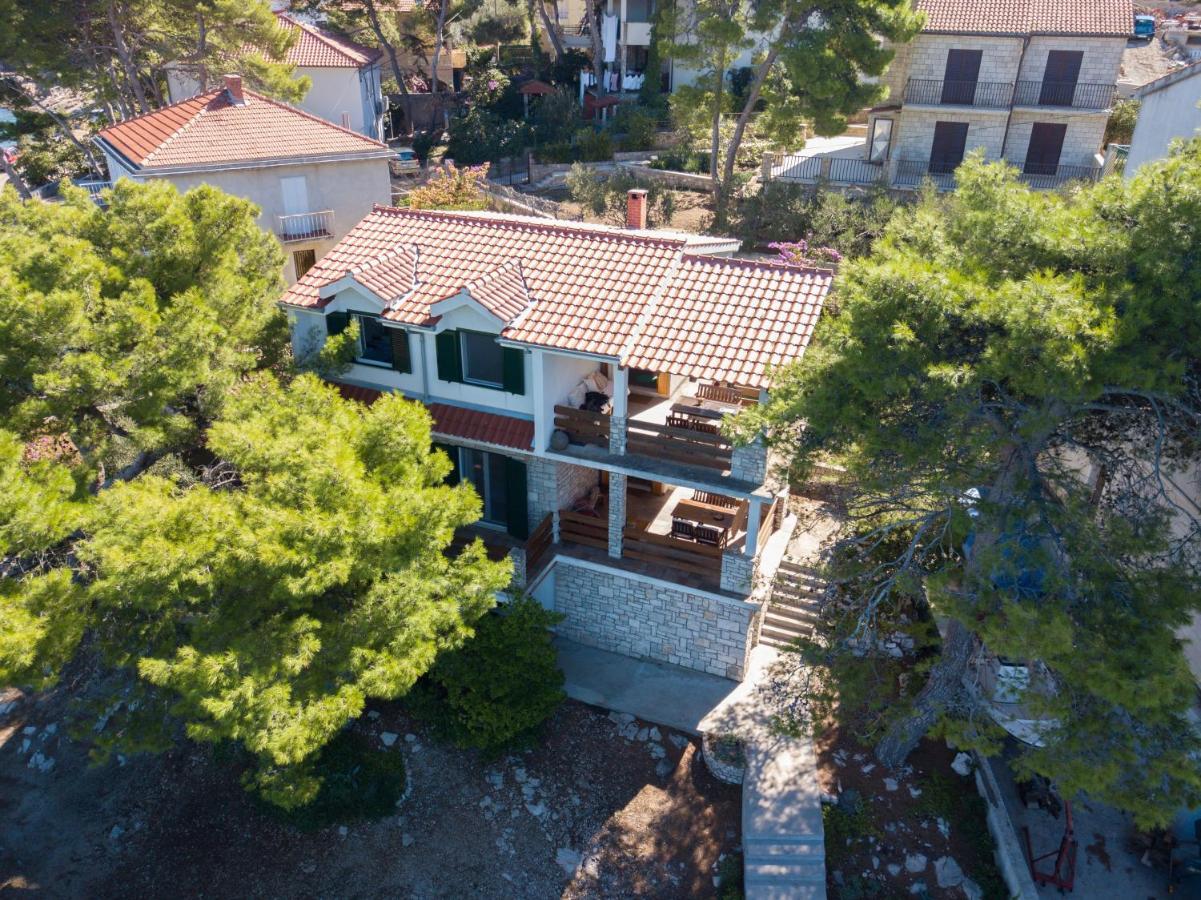 Apartments By The Sea Stomorska, Solta - 5190 ภายนอก รูปภาพ