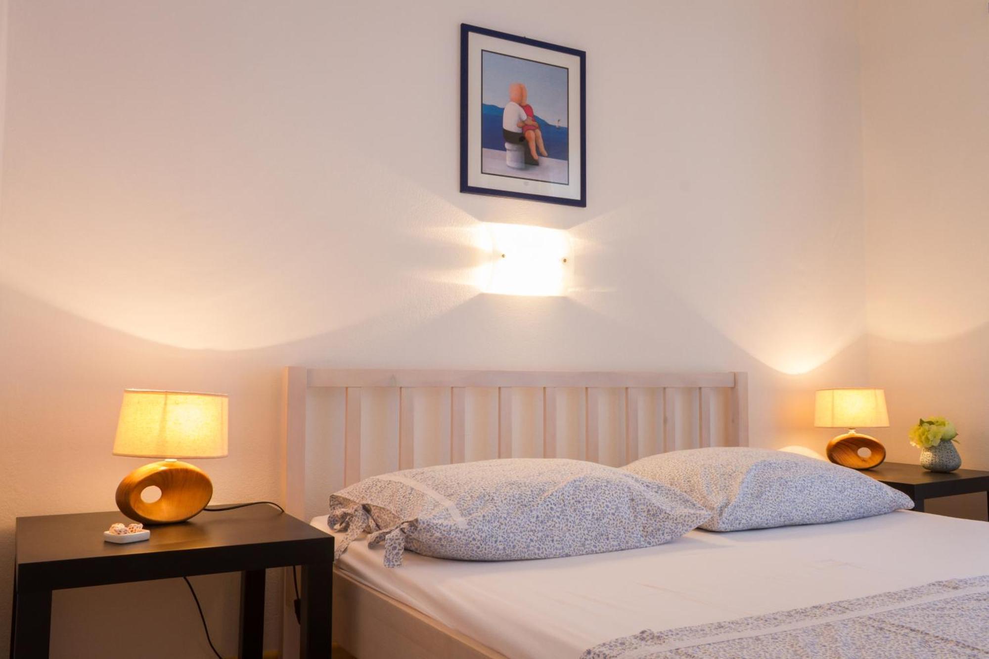 Apartments By The Sea Stomorska, Solta - 5190 ภายนอก รูปภาพ